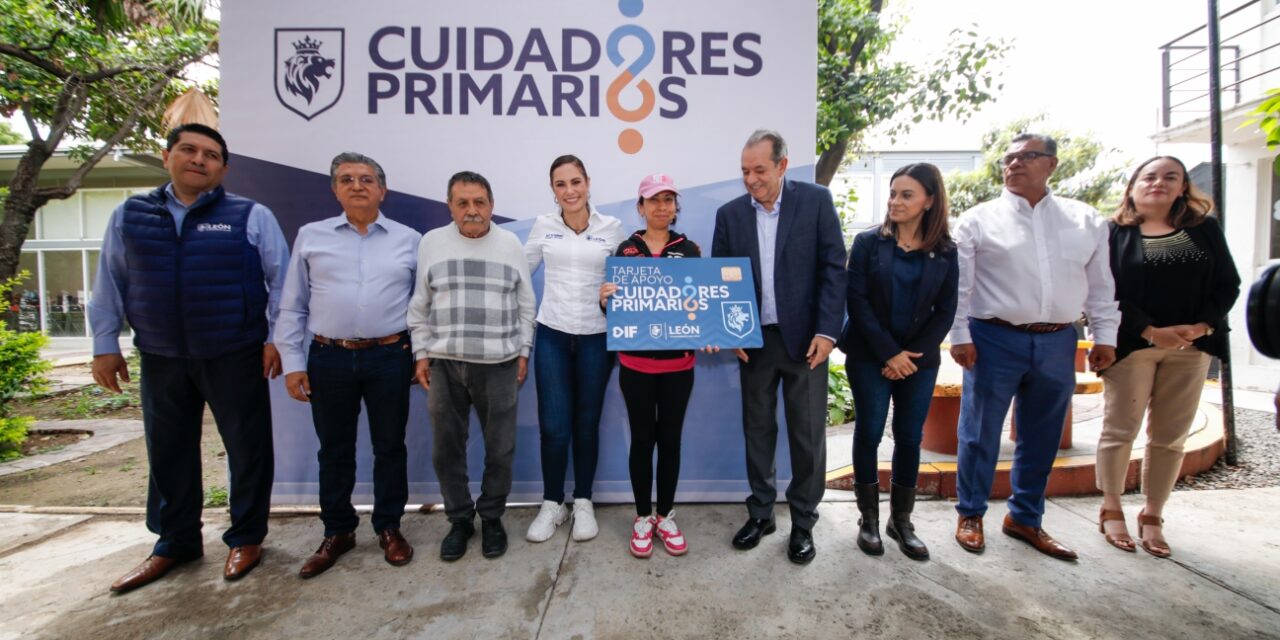 En León apoyan a cuidadores primarios