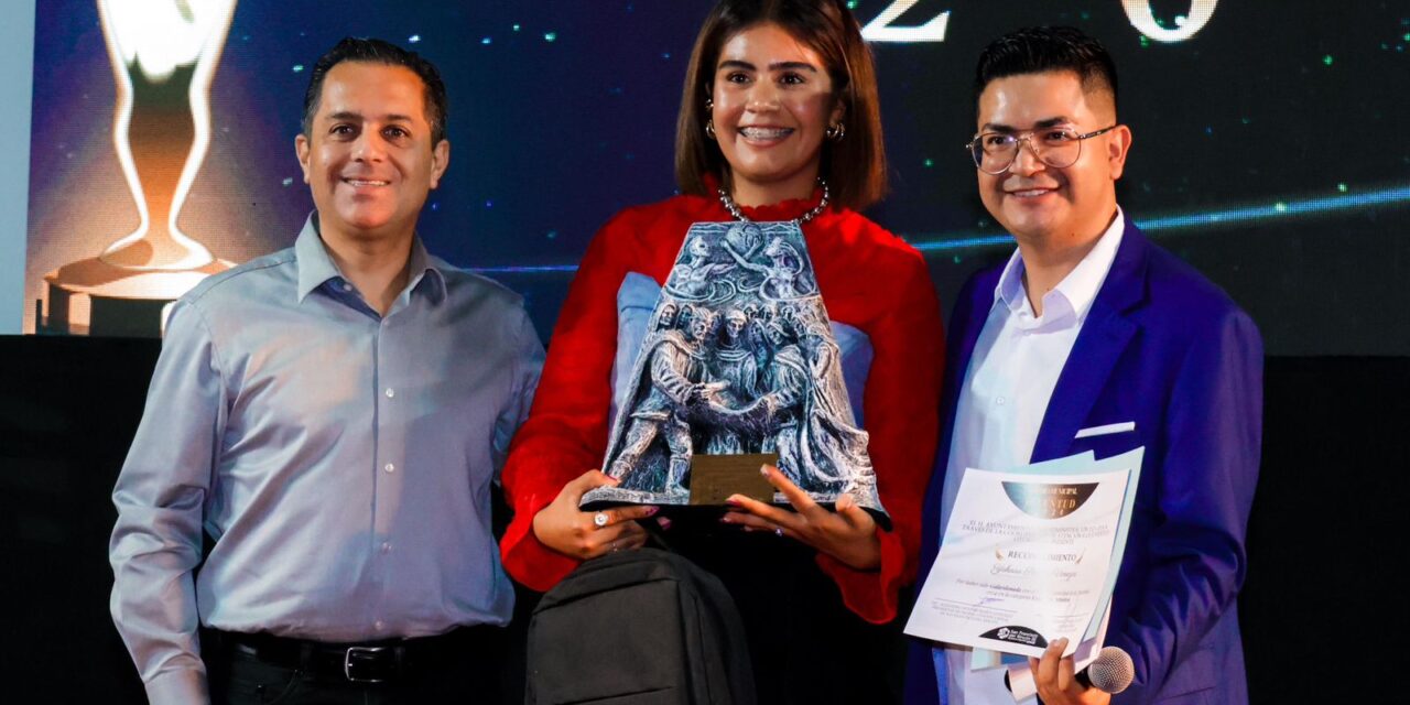 Entregan premio municipal de la Juventud en San Francisco del Rincón