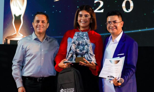 Entregan premio municipal de la Juventud en San Francisco del Rincón