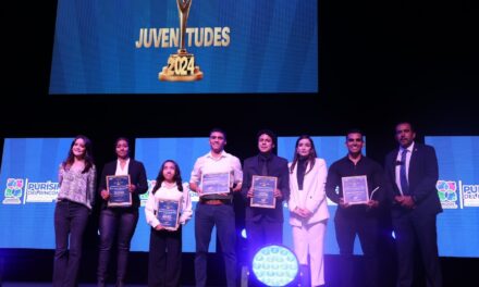 Premian a jóvenes sobresalientes de Purísima del Rincón