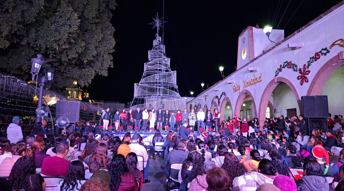 Viven la navidad durante todo diciembre en Purísima del Rincón