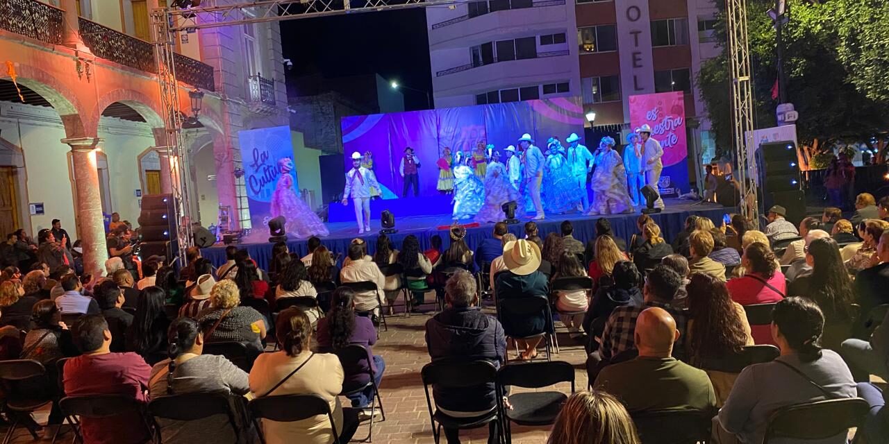 Grupo de Danza Folclórica “BFB” se presenta en San Francisco del Rincón