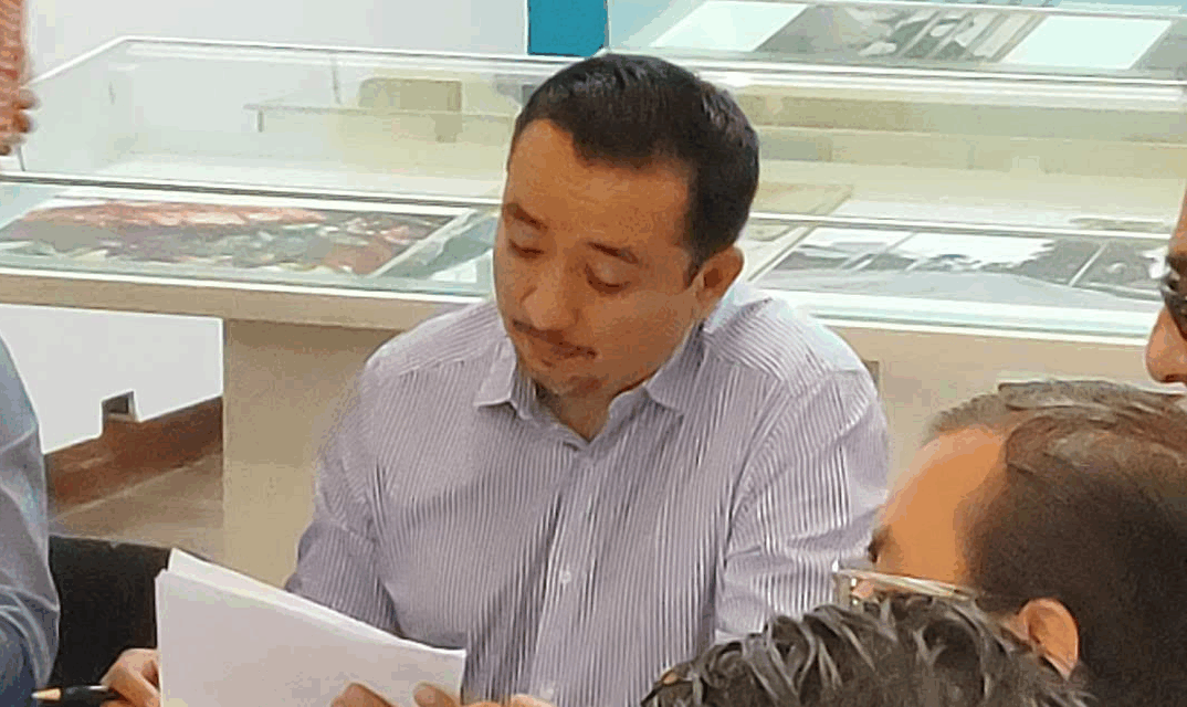 Secretario de Ayuntamiento de SFR amenaza a asociación civil