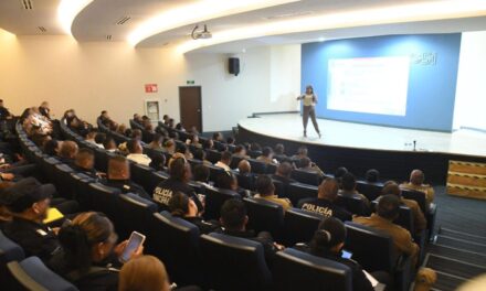 Capacitan a policías para prevenir feminicidios y violencia de género en Guanajuato