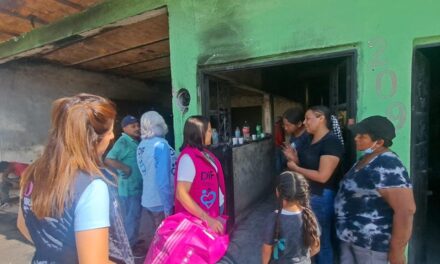 DIF Purísima, voluntariado y Reina Romina atienden a familia cuya casa se incendió
