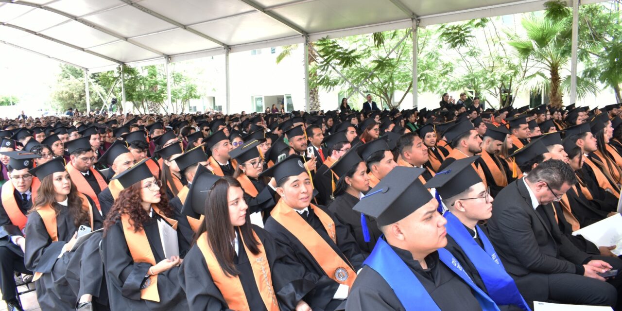 Egresan 350 ingenieros e ingenieras del Tec Purísima del Rincón