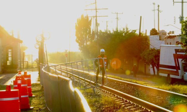 Inicia construcción de tren interurbano en Guanajuato