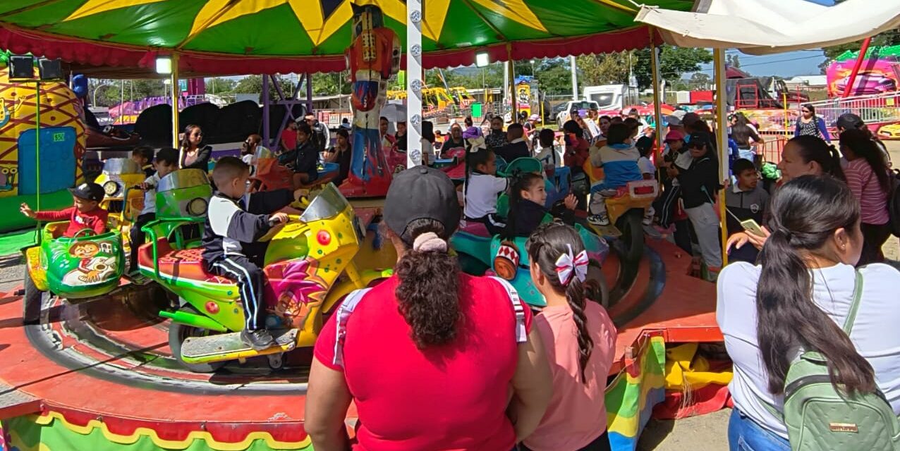 Abren feria de San Francisco del Rincón a niños y personas mayores