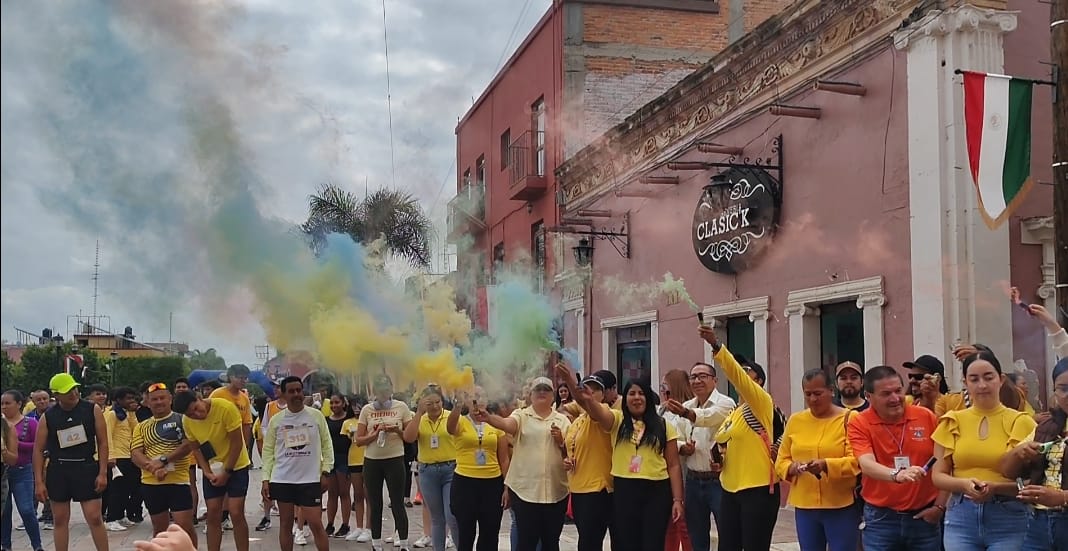 Realizan en Manuel Doblado la carrera “Dale color a tu vida”