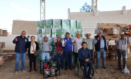 Entregan apoyo a campo en Purísima del Rincón