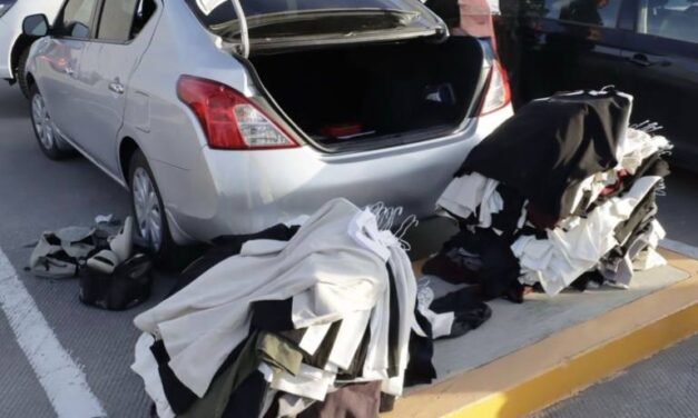 Detienen a ladronas de ropa