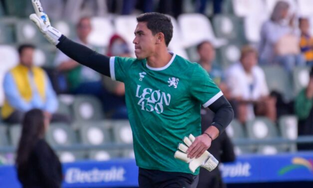 Equipo León presentó playera conmemorativa por aniversario 450 de la ciudad