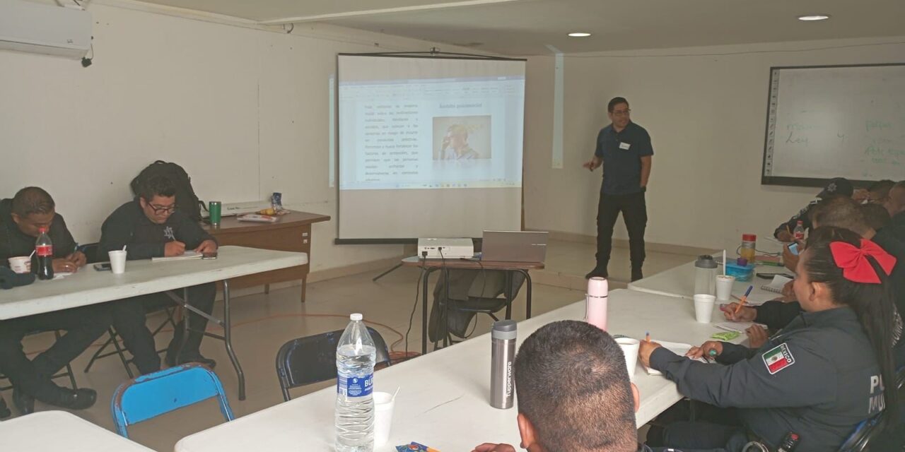 Capacitan a oficiales de policía de Manuel Doblado