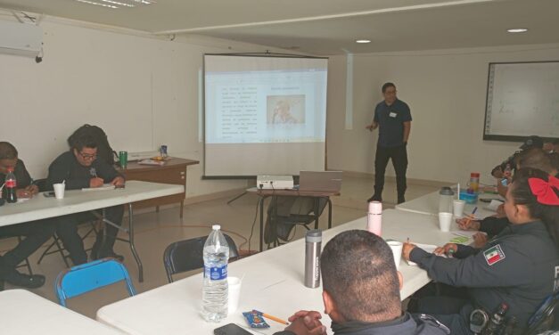 Capacitan a oficiales de policía de Manuel Doblado