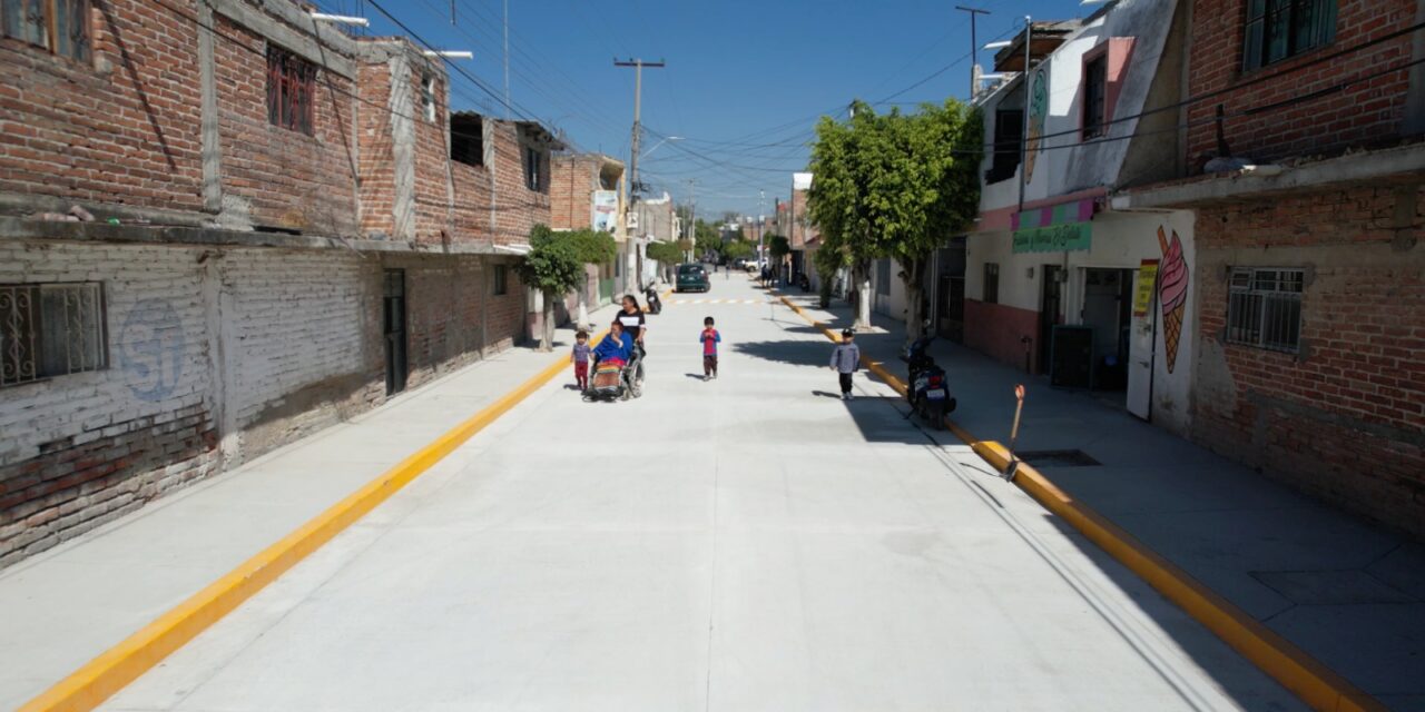 Entregan calle Pípila en Purísima del Rincón