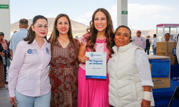 Entrega Gobernadora apoyos a emprendedoras con “Mi Negocio Pa’Delante”