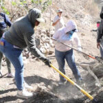 Ciudadanía y gobierno de Purísima limpian arroyo