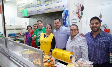 En León escuchan a comerciantes de mercados