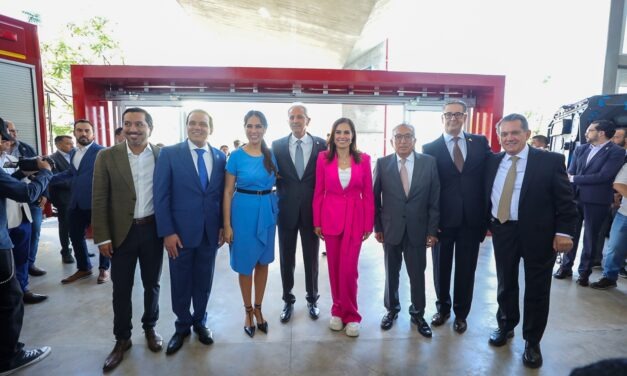Inauguran la sala C5 de Poliforum León