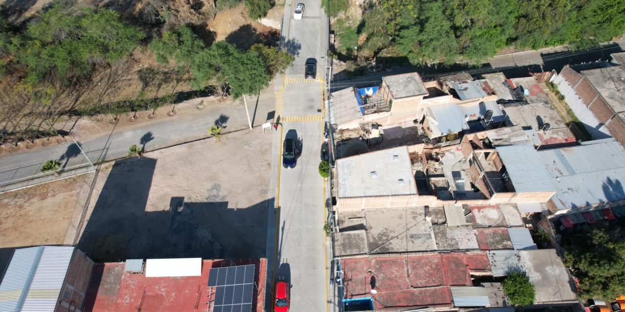 Entregan calle Guerrero en Purísima del Rincón