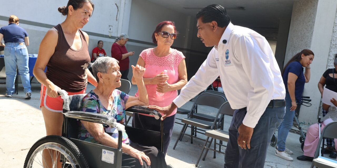 Entregan aparatos ortopédicos en Purísima