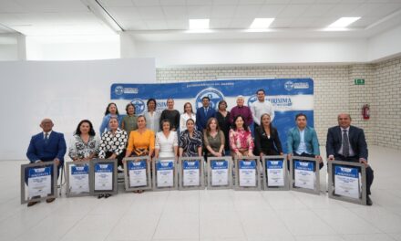Reconocen a docentes de Purísima del Rincón