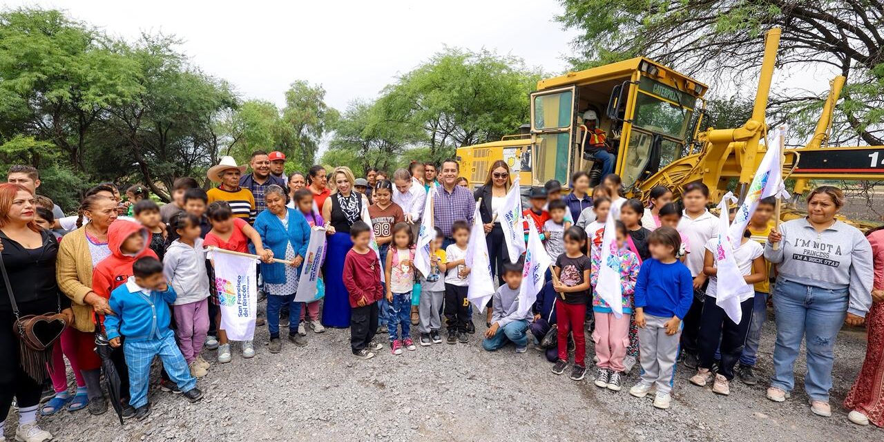 Arranca rehabilitación de camino rural en San Francisco del Rincón
