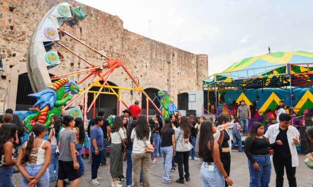 Purísima Celebra el Día del Estudiante