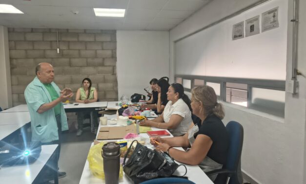 Participa en el curso de elaboración de productos de limpieza en IECA San Francisco del Rincón