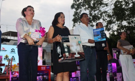 Celebran a las mamás de Purísima del Rincón