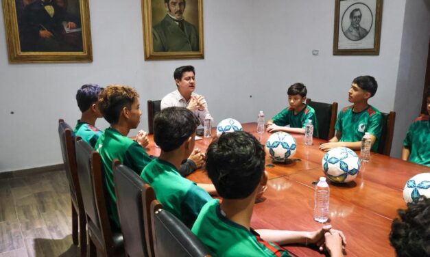 Reconocen el talento deportivo en Manuel Doblado