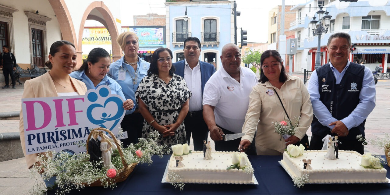 Realizan 18 casamientos en Purísima del Rincón; regularizan su estado civil