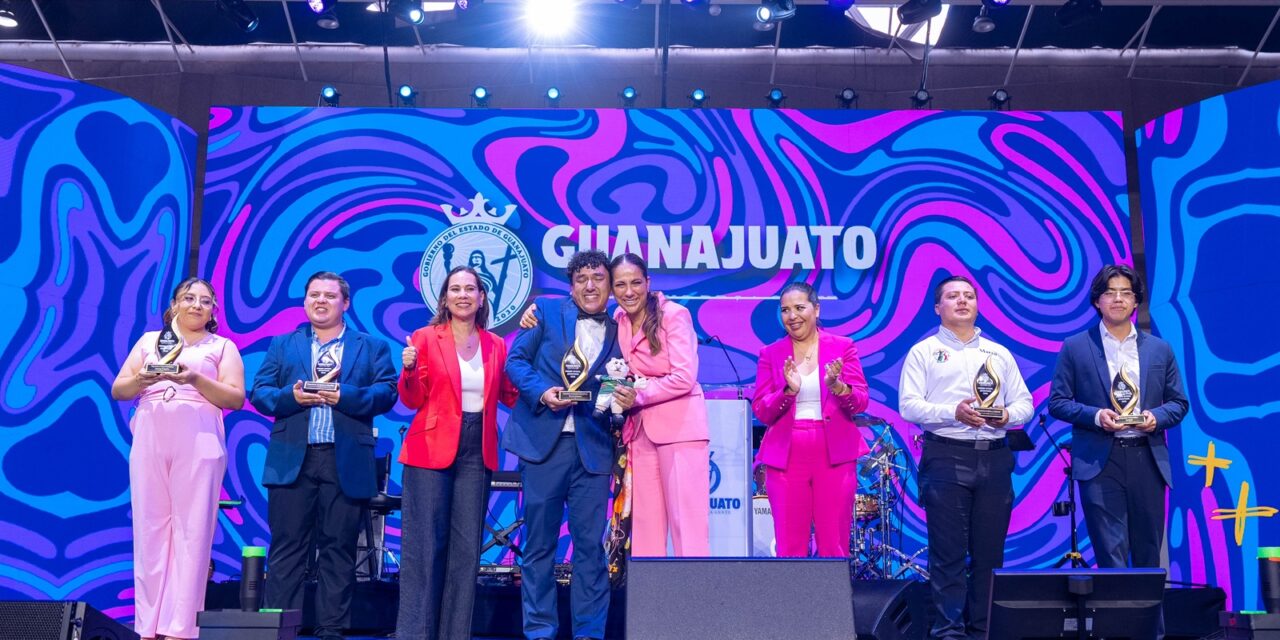 Reconoce Gobernadora a las Juventudes de Guanajuato