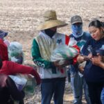 En Purísima del Rincón llevan apoyo a 51 jornaleras y 40 jornaleros