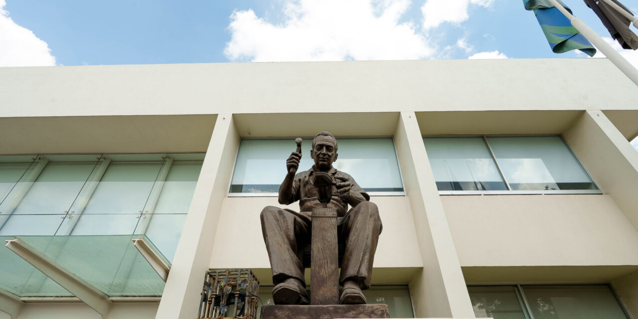 Conmemoran 100 años de unidad, industria y orgullo zapatero