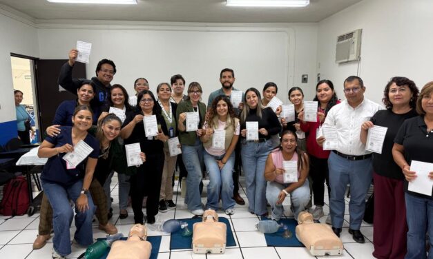 Secretaría de Salud capacita a profesionales ante una emergencia cardíaca