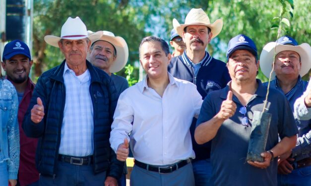 Apoyan a decenas de campesinos de San Francisco del Rincón
