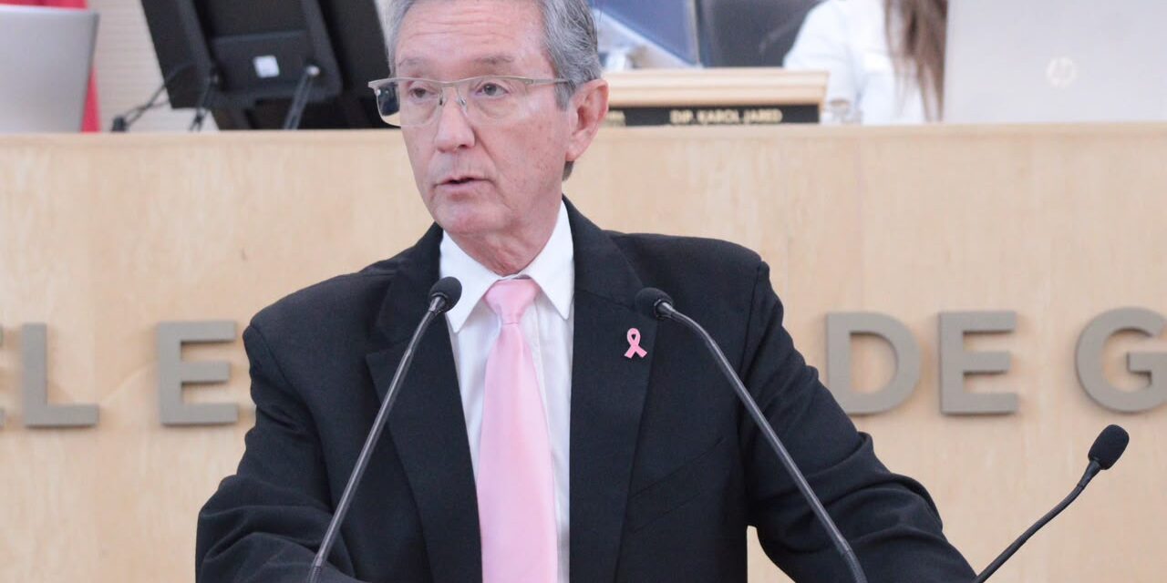 MORENA propone aumento salarial del 8% para personal de salud de Guanajuato